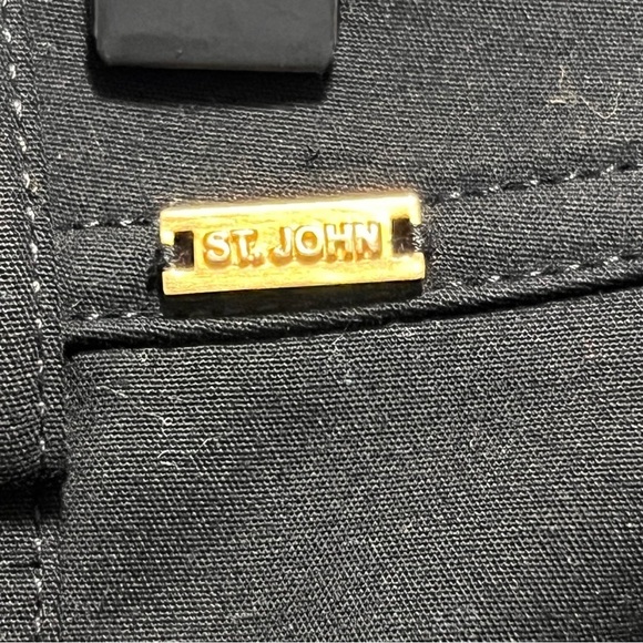 St John Black Cropped Cargo Pants Size 12 - Picture 11 of 13